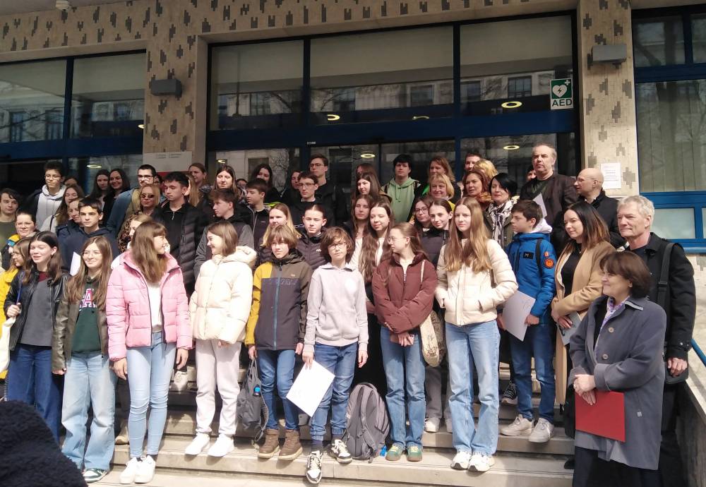 Nejc Irgolic_zlato Vodnikovo  priznanje_skupinska slika.jpg